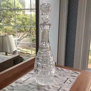 Vintage cut glass decanter in perfect condition Beautiful circle/square pattern.